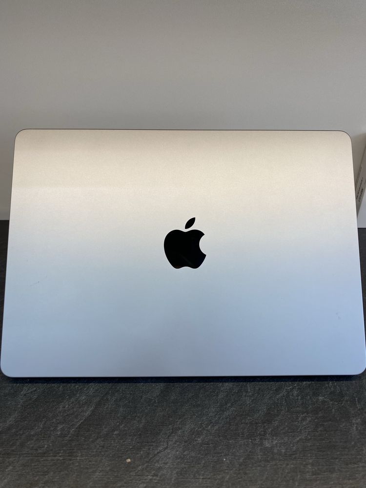 Macbook air 2 8/256 gray 98%  143ta sikl
