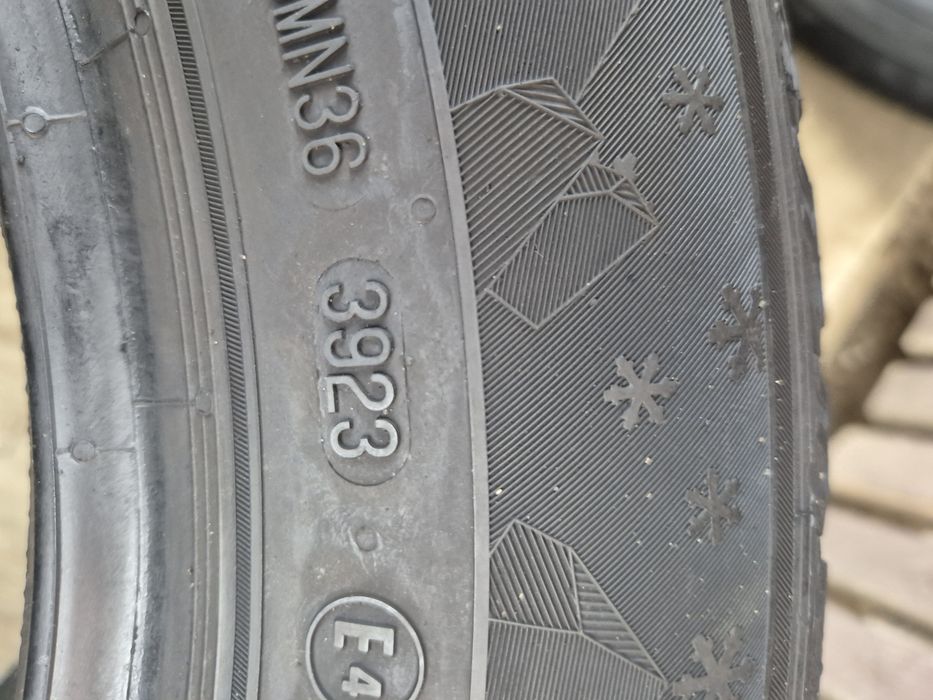 205 60 16 Anvelope de iarnă Semperit Sot 39.23