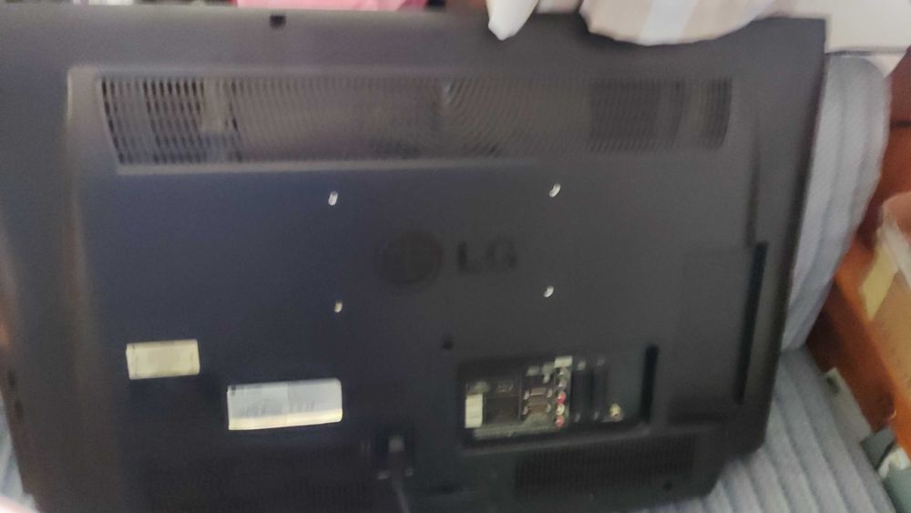 Телевизор LG  32