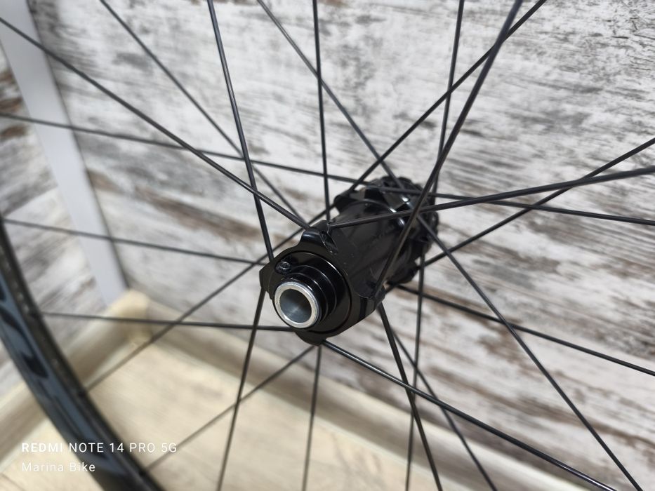 Карбонови шосейни капли Fulcrum Wind 40 Carbon DB Disc