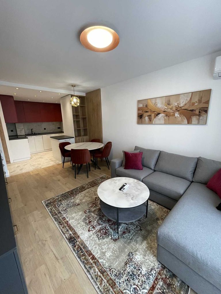 Дава се под наем Двустаен апартамент в София, Кръстова вада - 65 кв.м за 620 € - Снимка #1