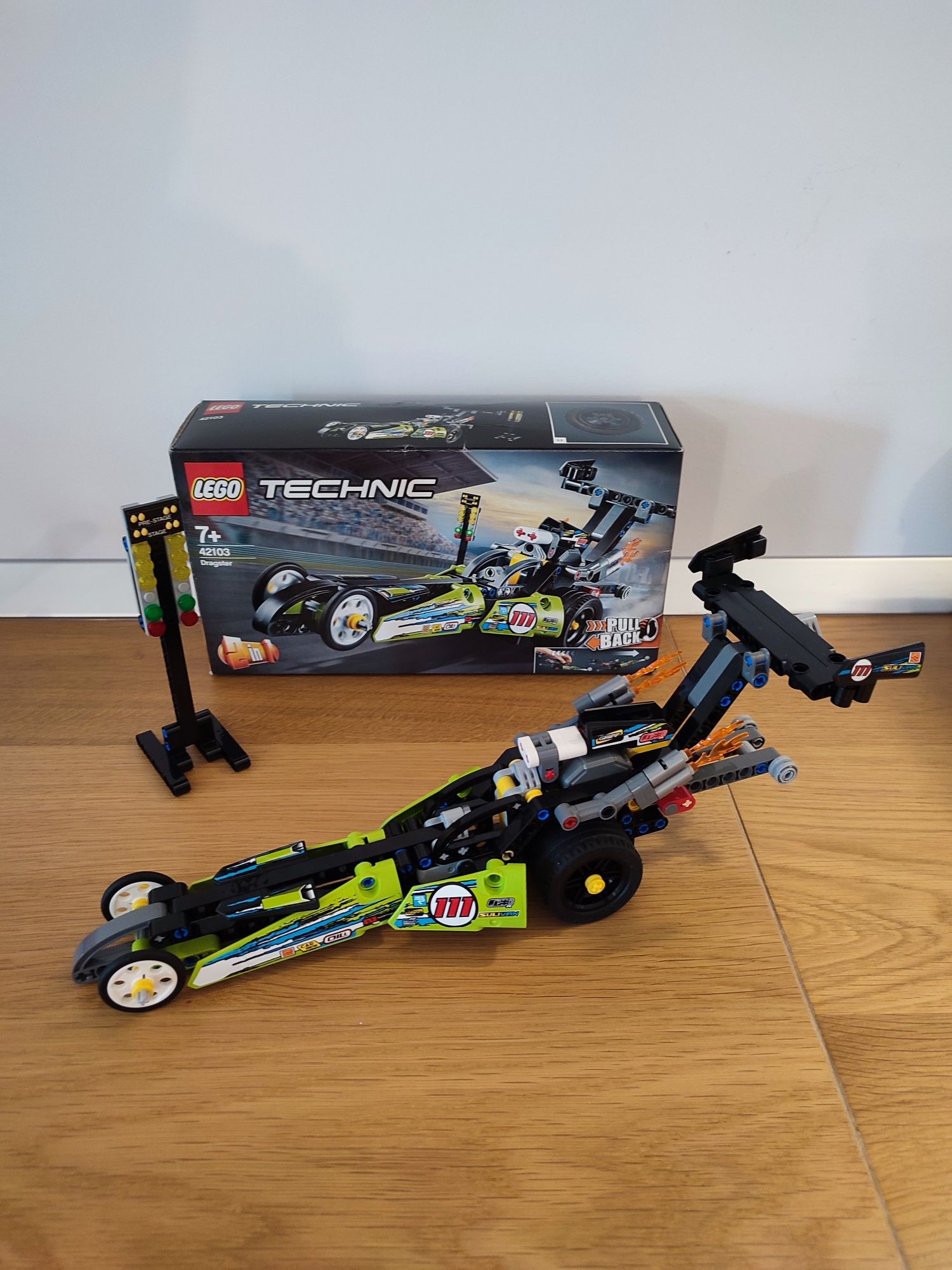 Lego Technic 2 in 1 Dragster 42103