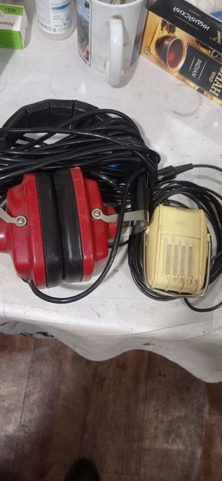 Саветские наушники и микрофон