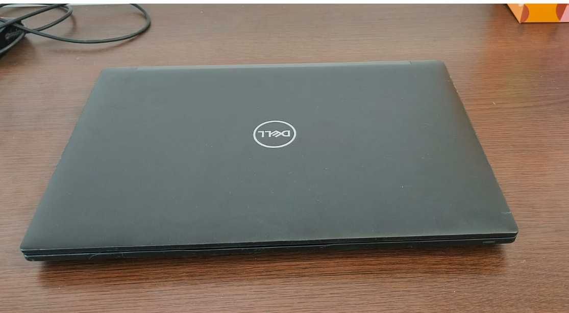 Dell 7720 - Workstation - CAD - Prelucrare Foto - i7 - 32GB - NVME Nou