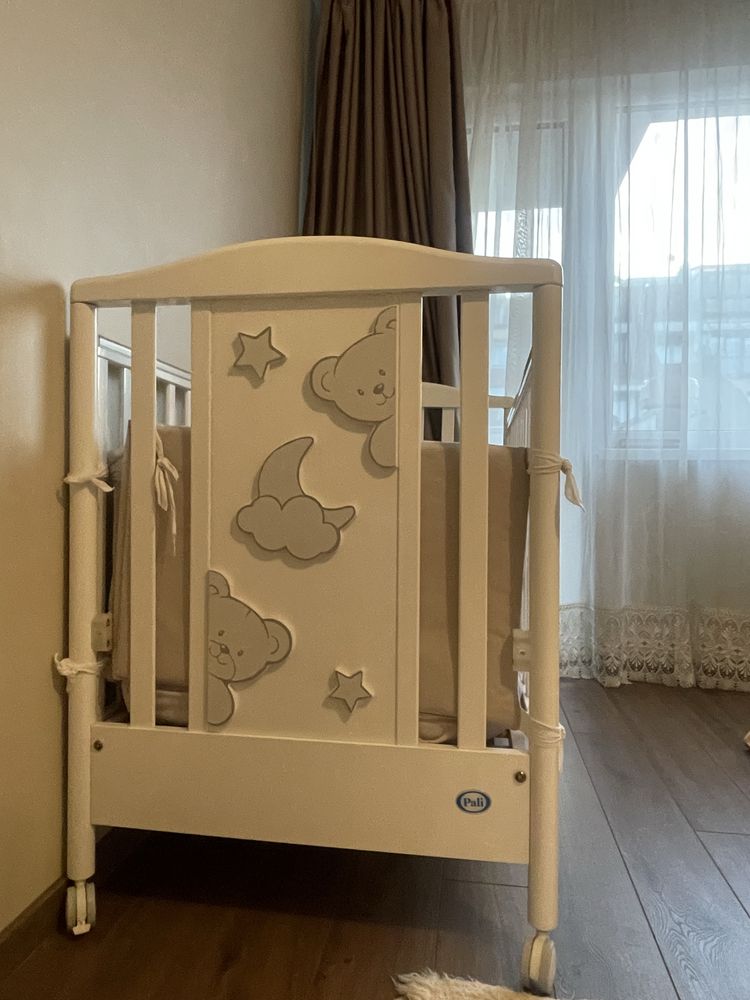 Кошара Pali с матрак и обиколници