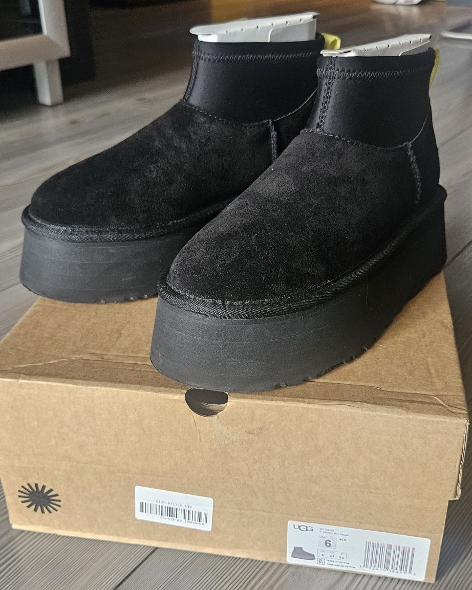 Оргинални Боти UGG Classic Mini Dipper