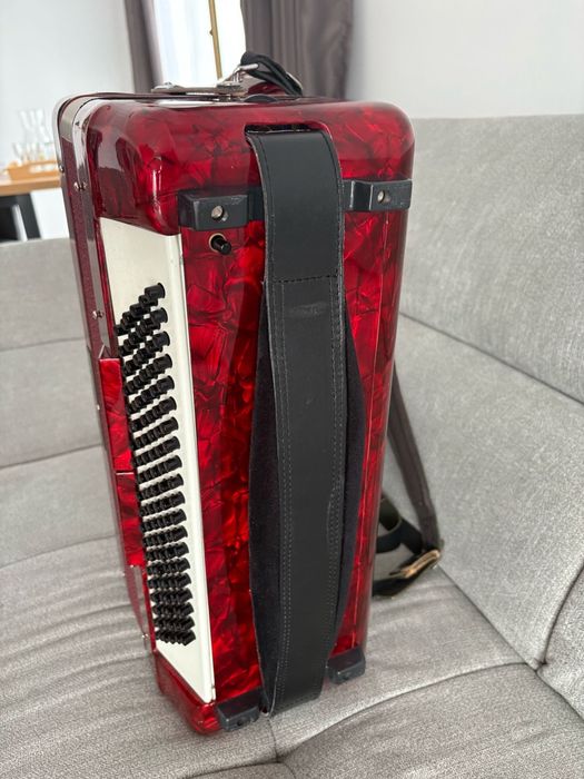 Acordeon italian Estrella cu 120 de basi