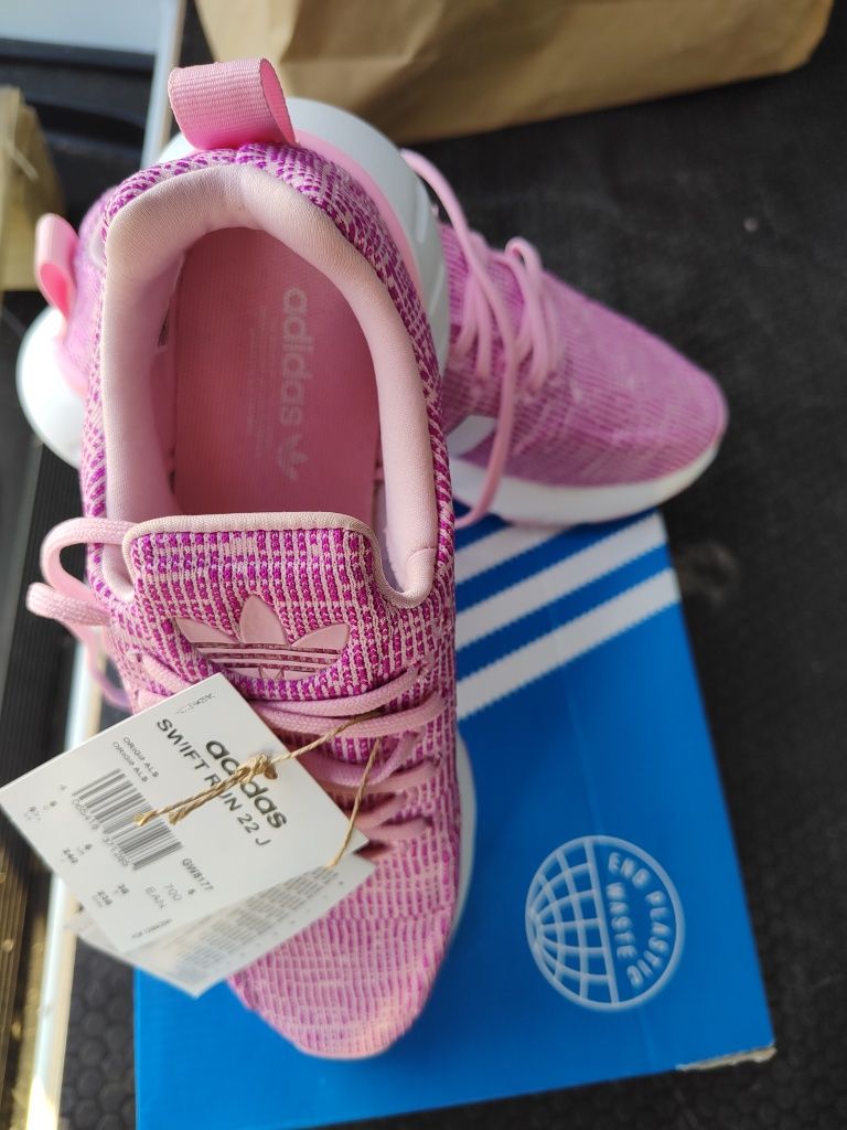 Маратонки Adidas