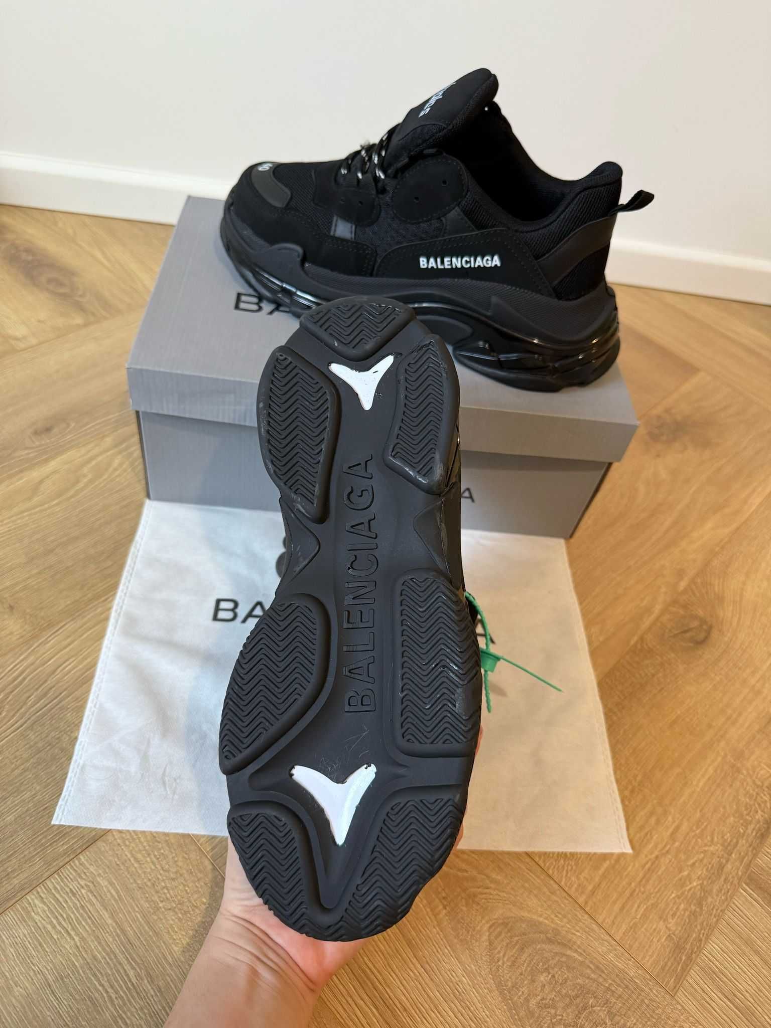 Balenciaga Triple S full black