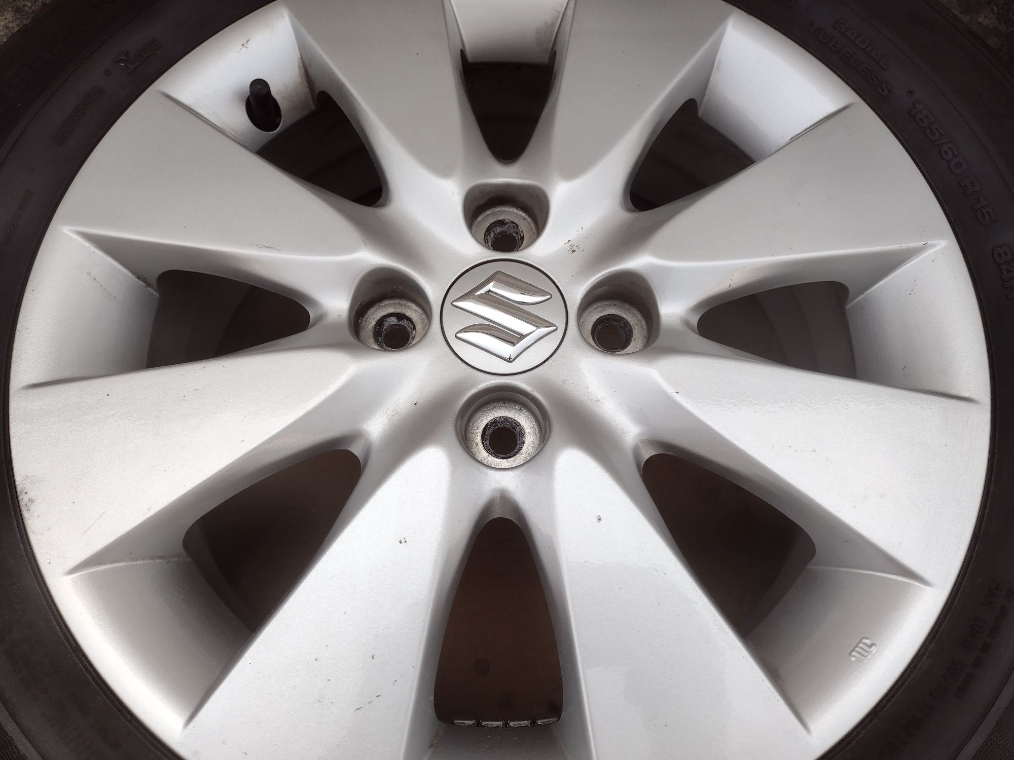 Топ състояние 15-4х100 ЕТ50 5.5j Suzuki swift