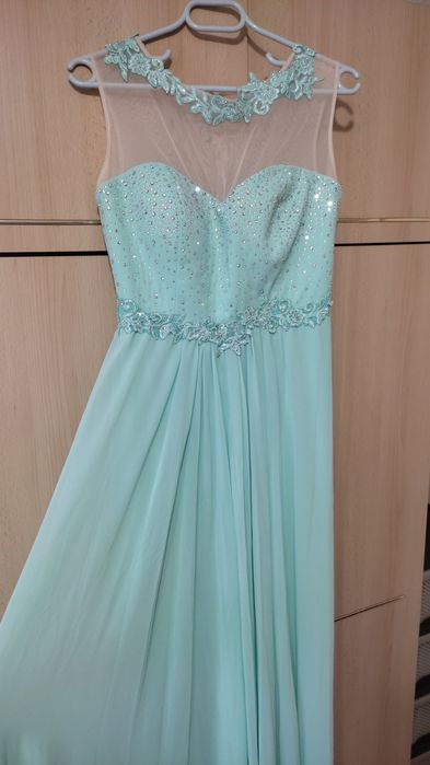 Зелена официална рокля