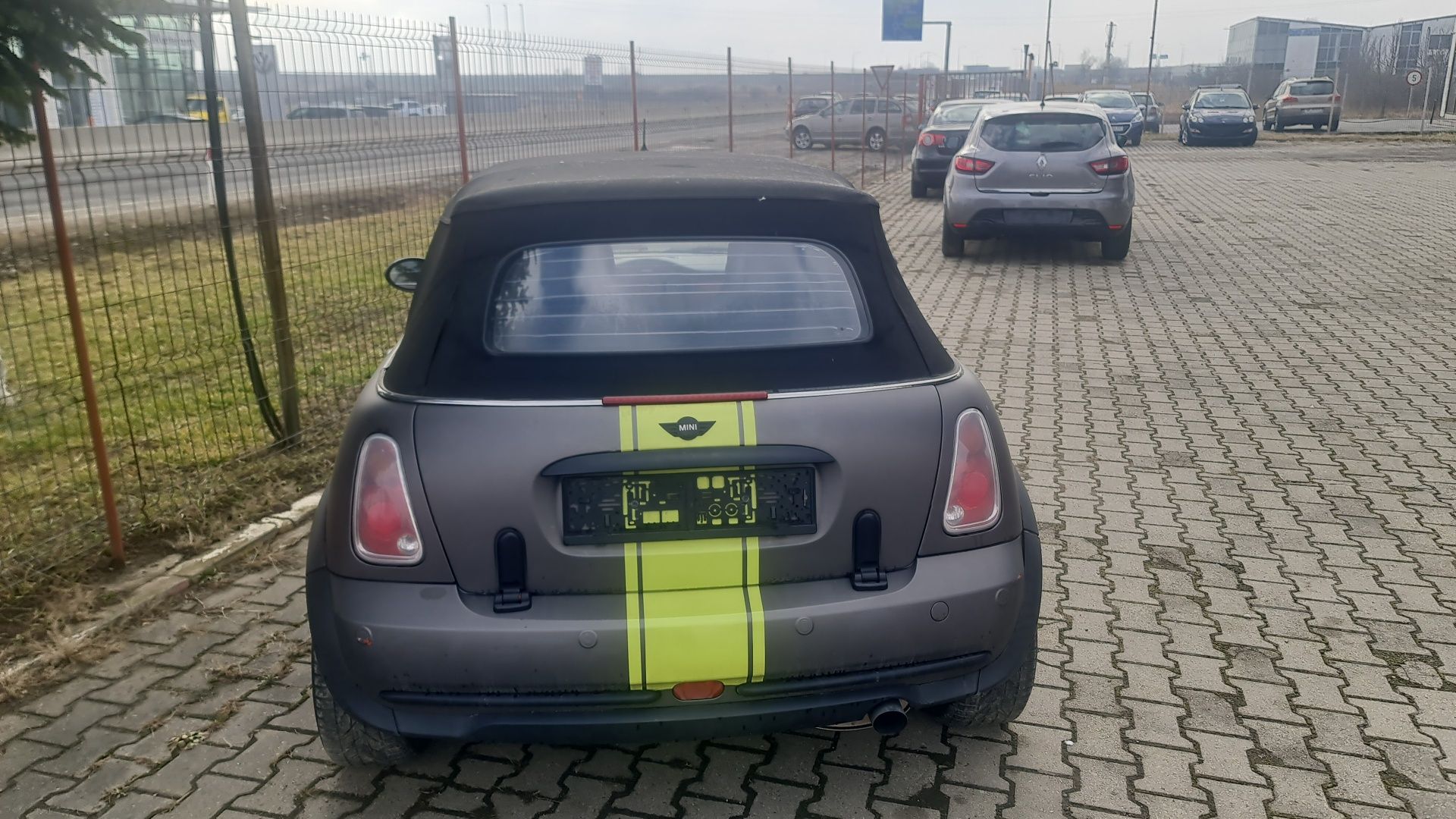 Mini cooper cabrio stare foarte bună an 2006 Decapotare electrica