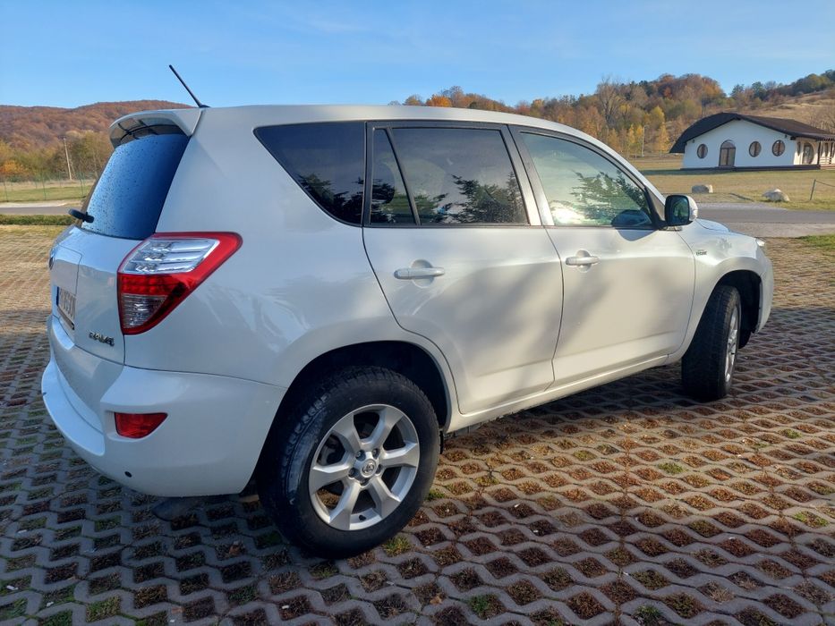 Vand /schimb toyota rav 4