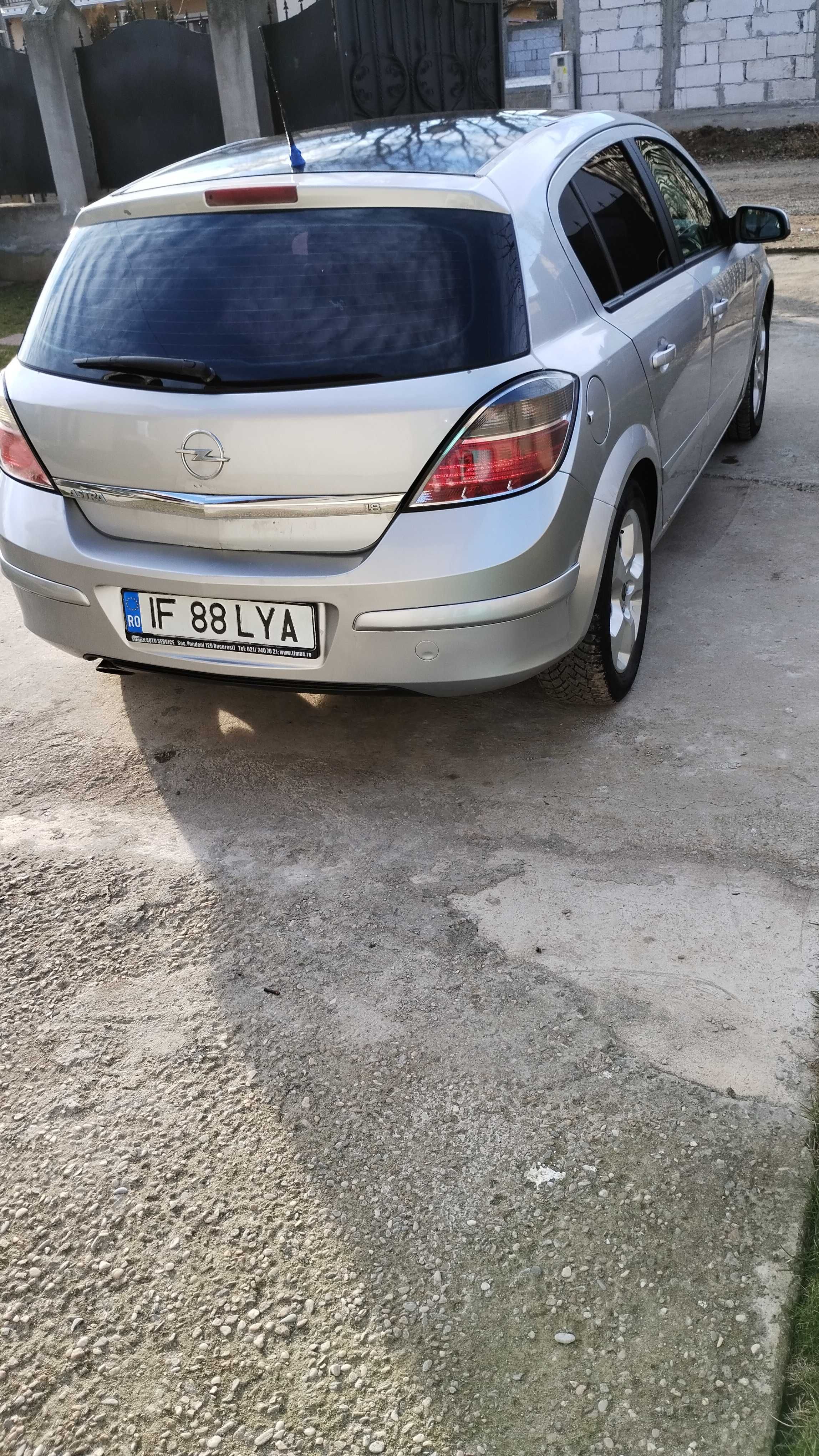 Opel astra h 1.9 .120cp