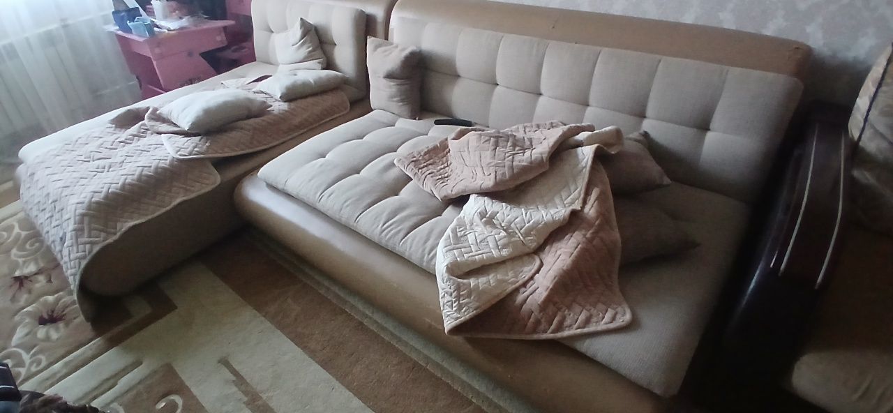 Продам Диван и кресло