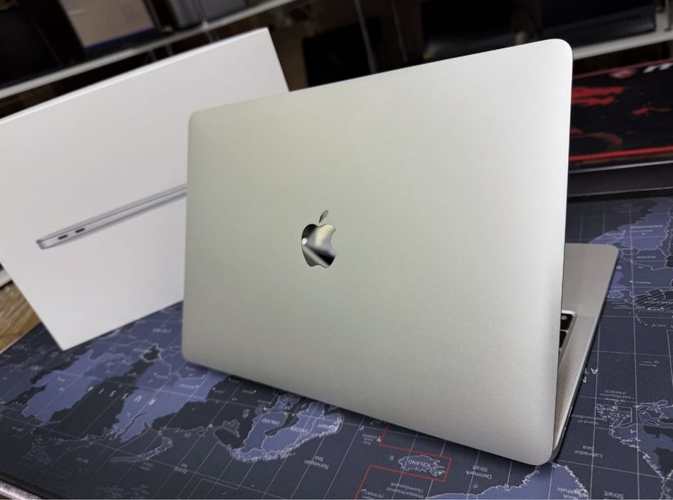 Apple Macbook Air 13 M1 8Gb/256Gb