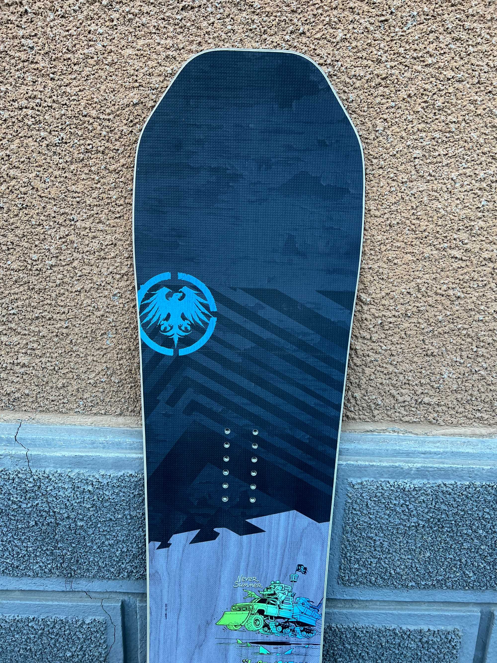 placa noua snowboard never summer insta/gator L151