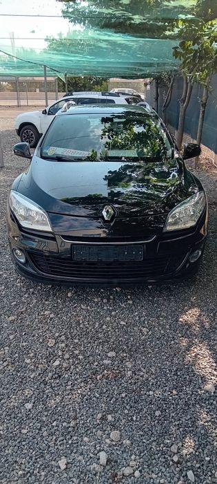 Renault megan 3  1.5 dci Km REALI se trec pe factura Carte service Ren