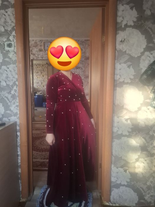 Нарядное длинное платье