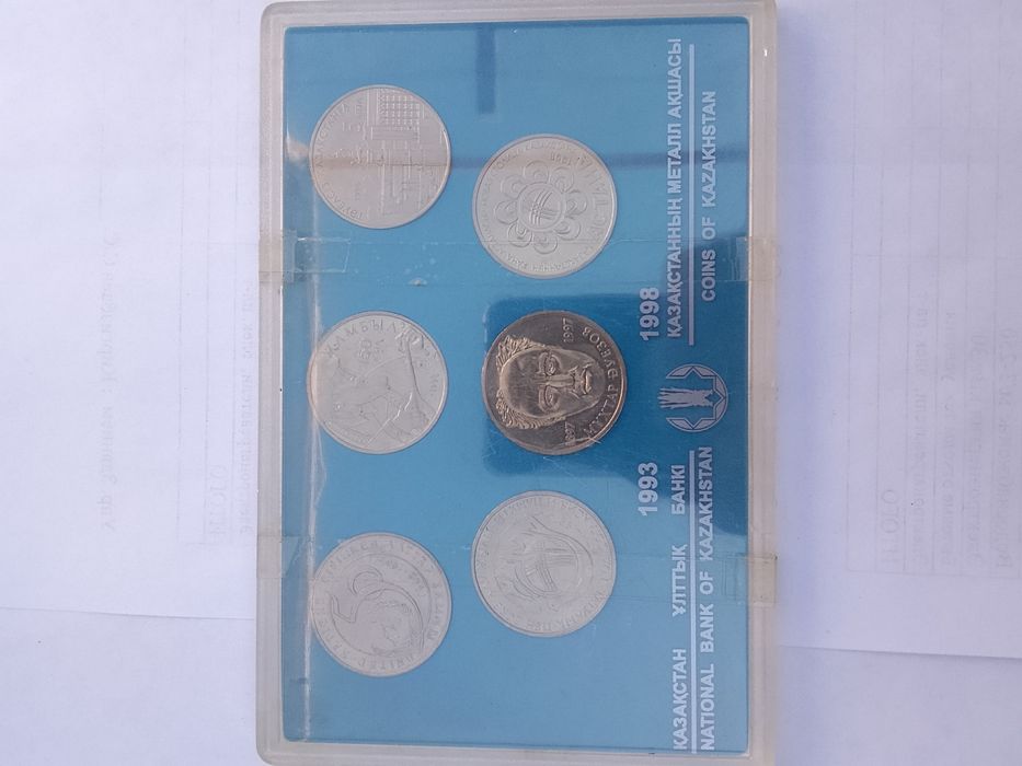 Продам монеты разные оригинал.100%.