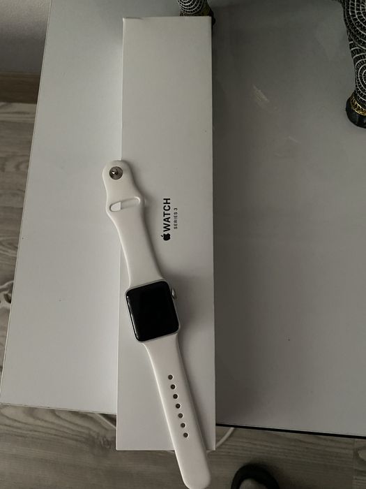 Срочно продам aplle часы