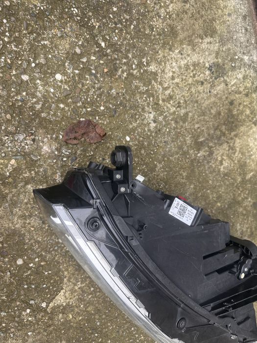 Far stanga passat b8 full led