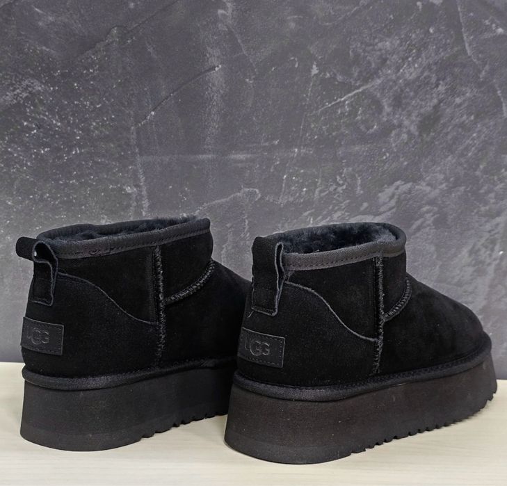Ugg mini platform black