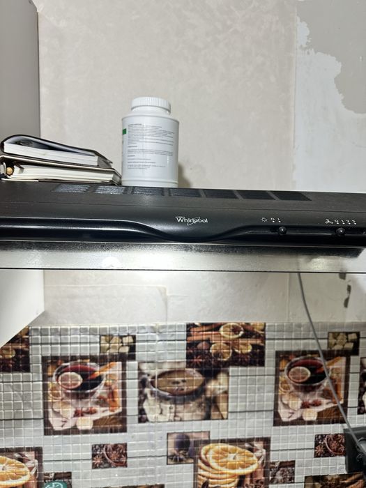 Продам вытяжку в отличном состоянии