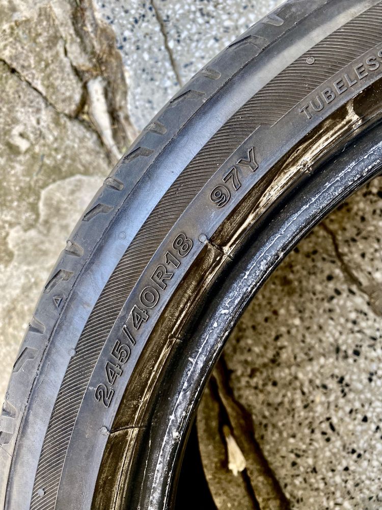BridgeStone Potenza Sport 245 40 18