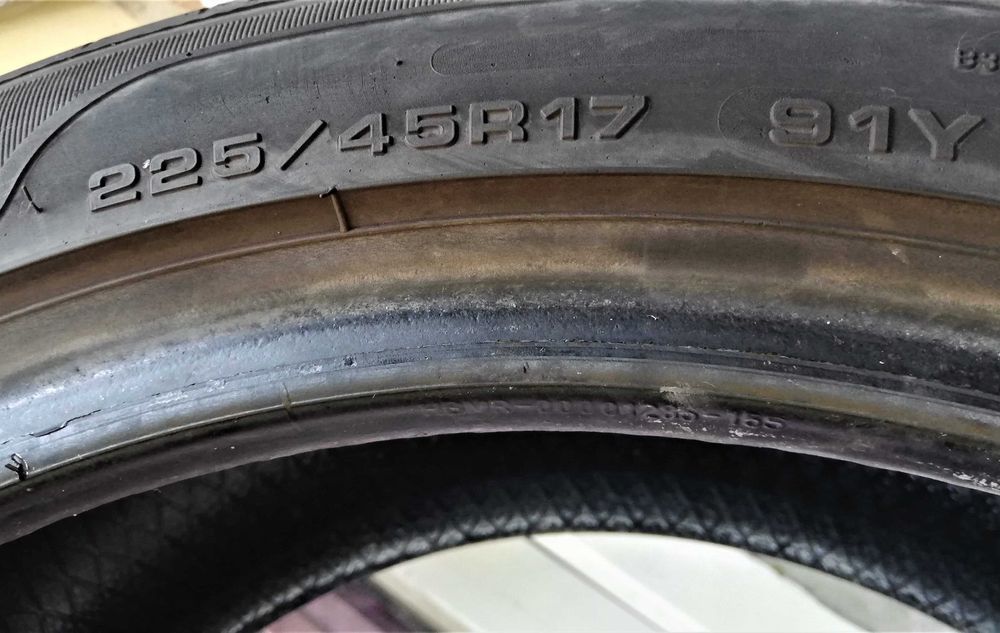 1 бр. лятна SAVA Intensa UHP2 225/45 R17 с борд, DOT 3918, 6 мм