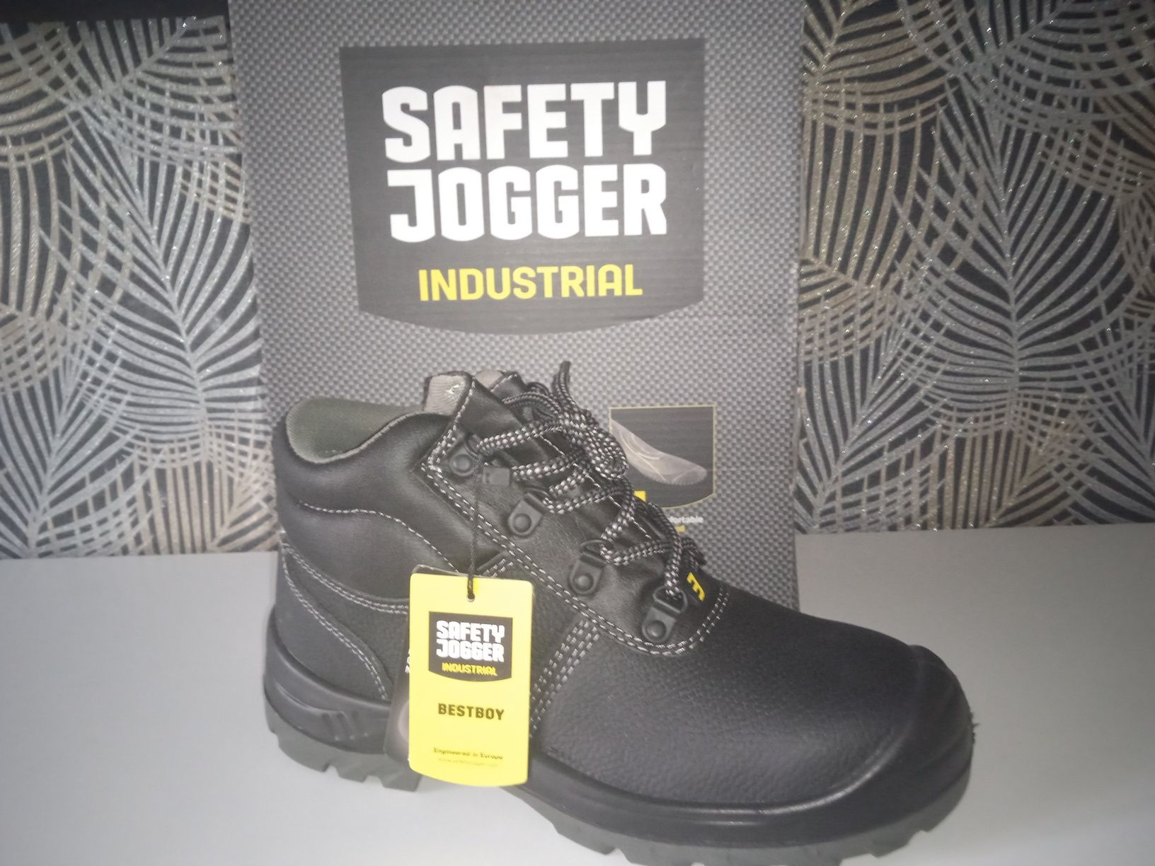 Фирменные рабочие ботинки "Safety jogger"