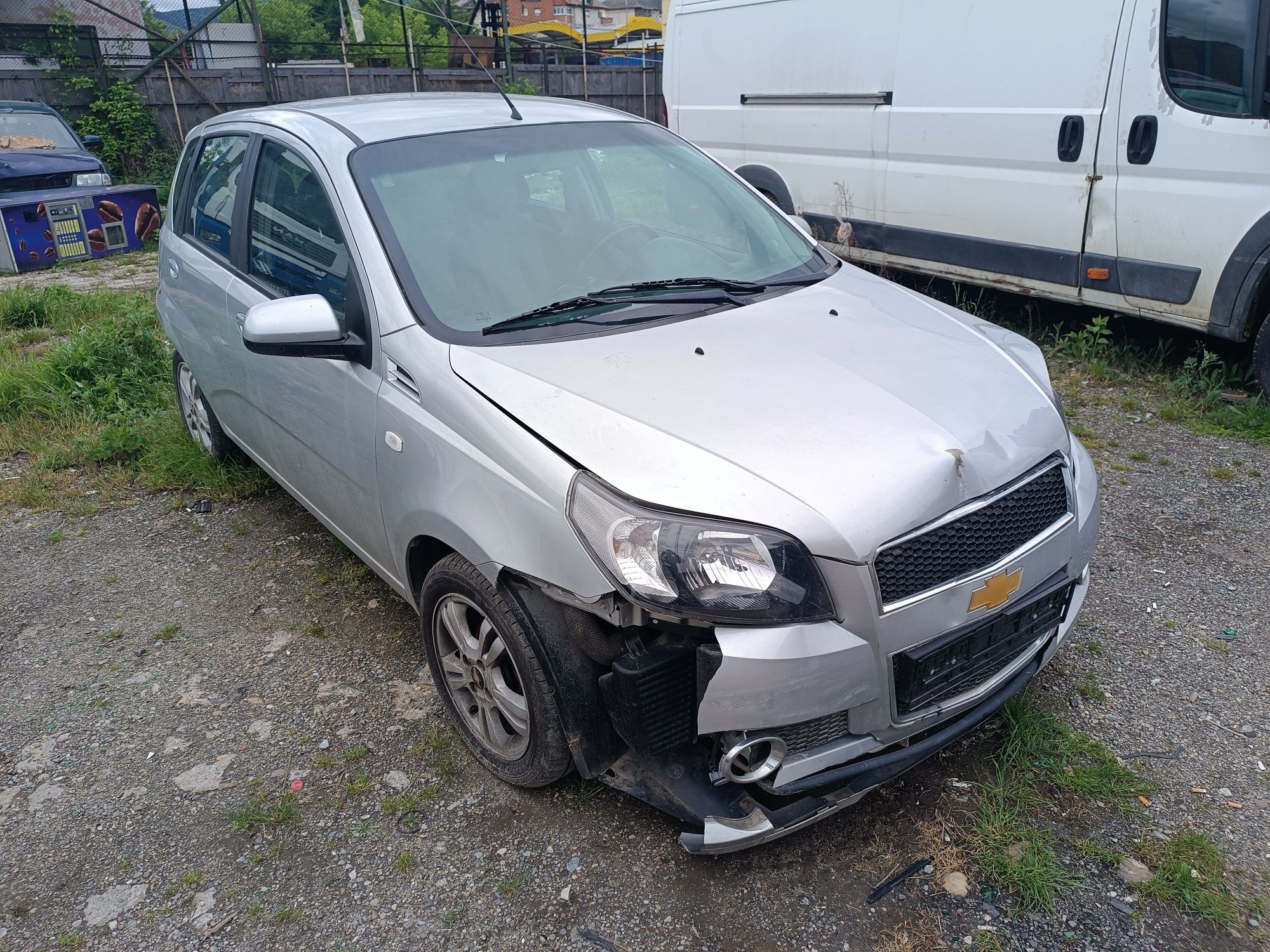 Dezmembrez chevrolet Aveo