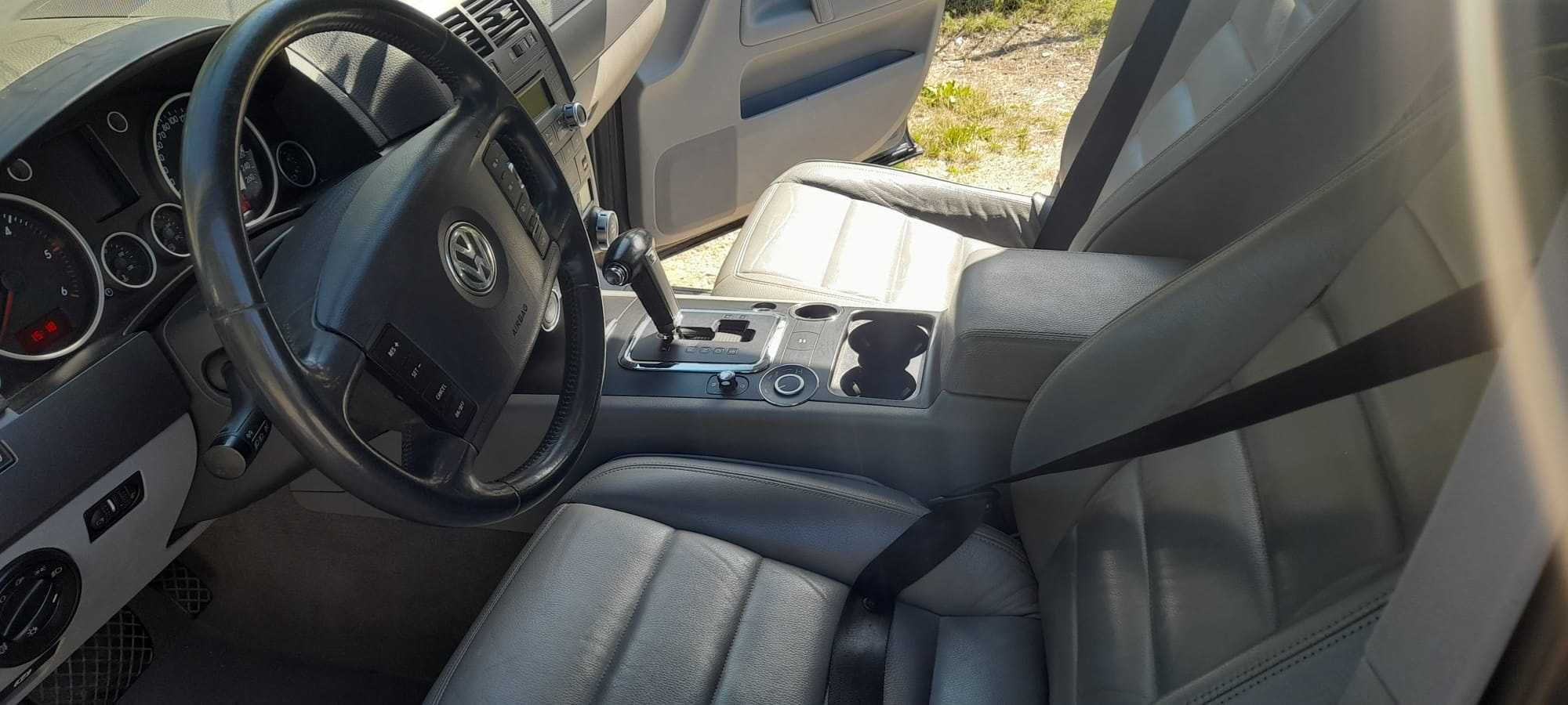 VW Touareg 3.0 TDI – Hidramată – Impecabilă – Fiscal – 5500€