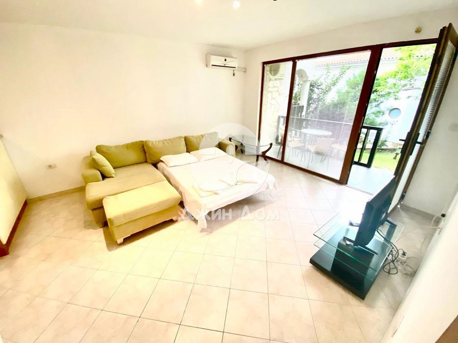 Продава се Двустаен апартамент в Свети Влас - 78 кв.м за 1103 €/кв.м - Снимка #2