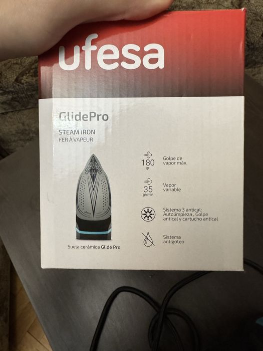 Парна ютия Ufesa Glide Pro (PV2600) 2600W