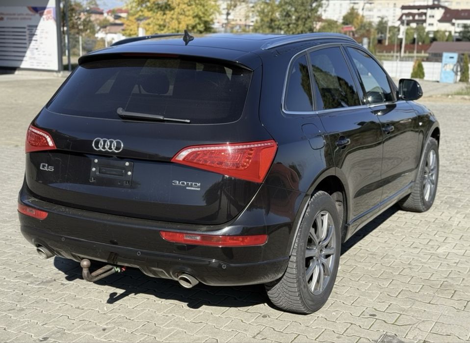 Audi Q5 3.0 TDI Quattro S line 245CP S tronic Panoramic Bang & Olufsen