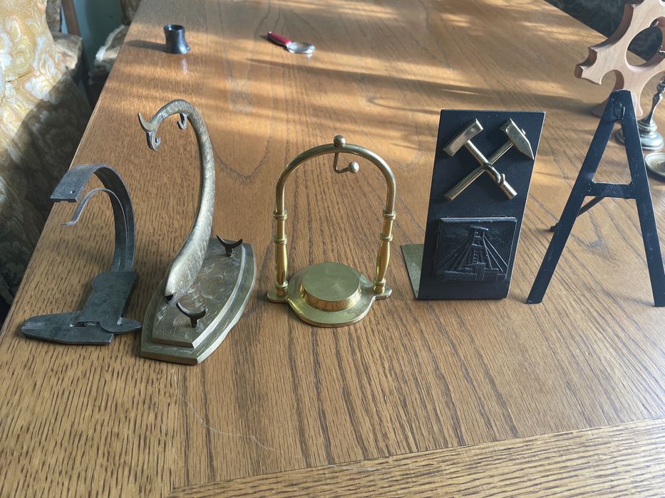 Suport pentru ceasuri de buzunar de diferite marimi