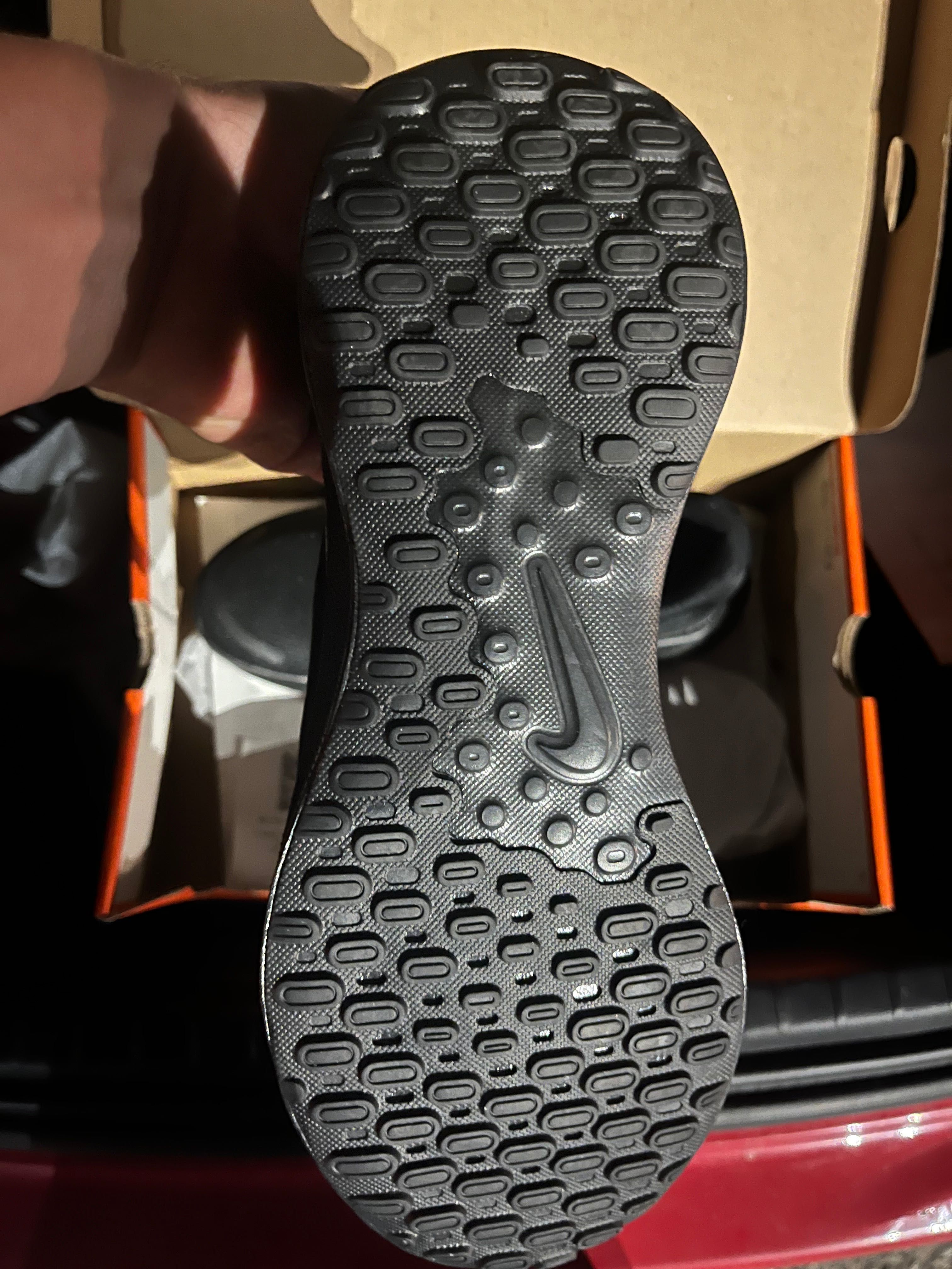 Nike Revolution 7  44