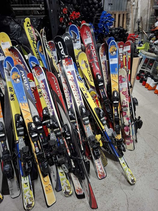 Vand lot schiuri second hand copii en-gros, toate marimile