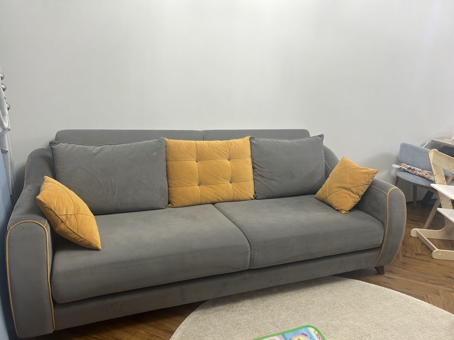 Срочно продам диван и 2 кресло