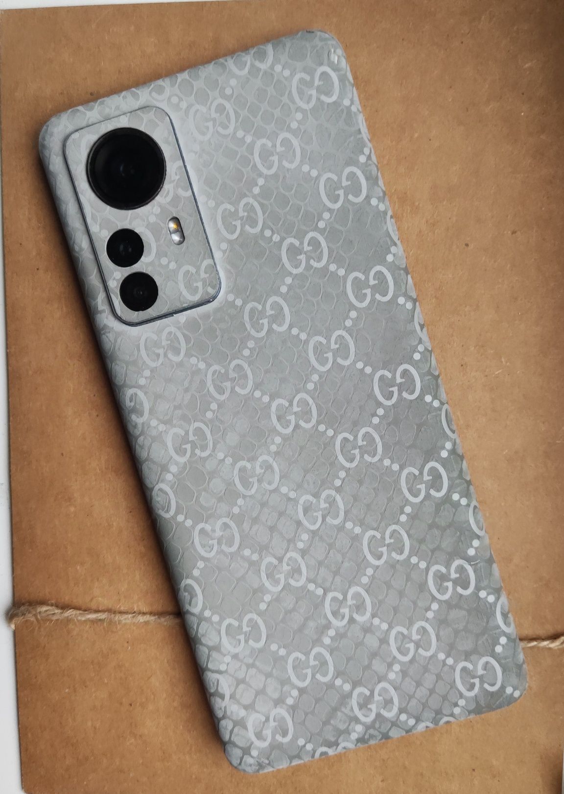 Xiaomi 12 pro (8/256)