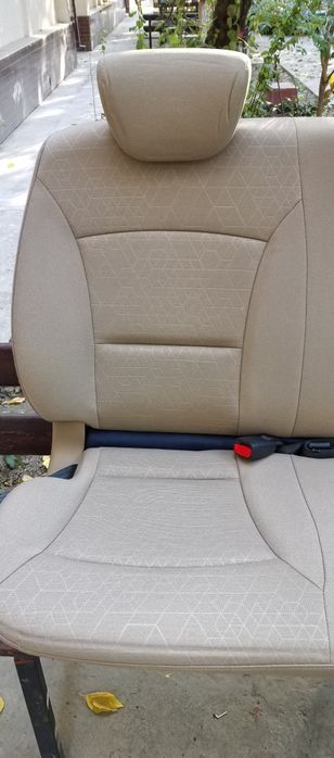 Продам задний ряд сидений !