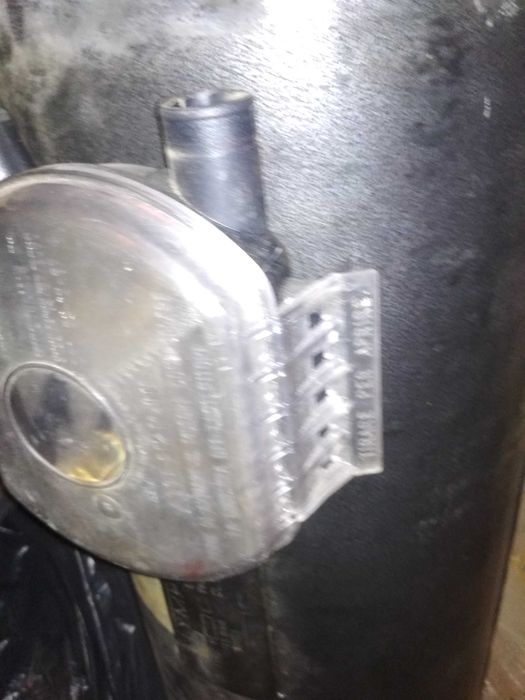 Продавам Циилиндрична бутилка 60л.315 мм. за авточ.LPG