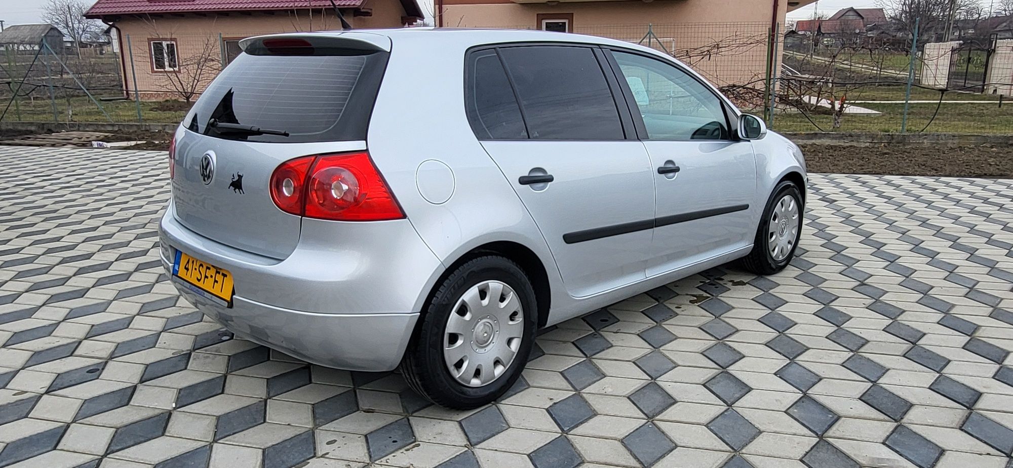 Golf 5 1.6 benzina