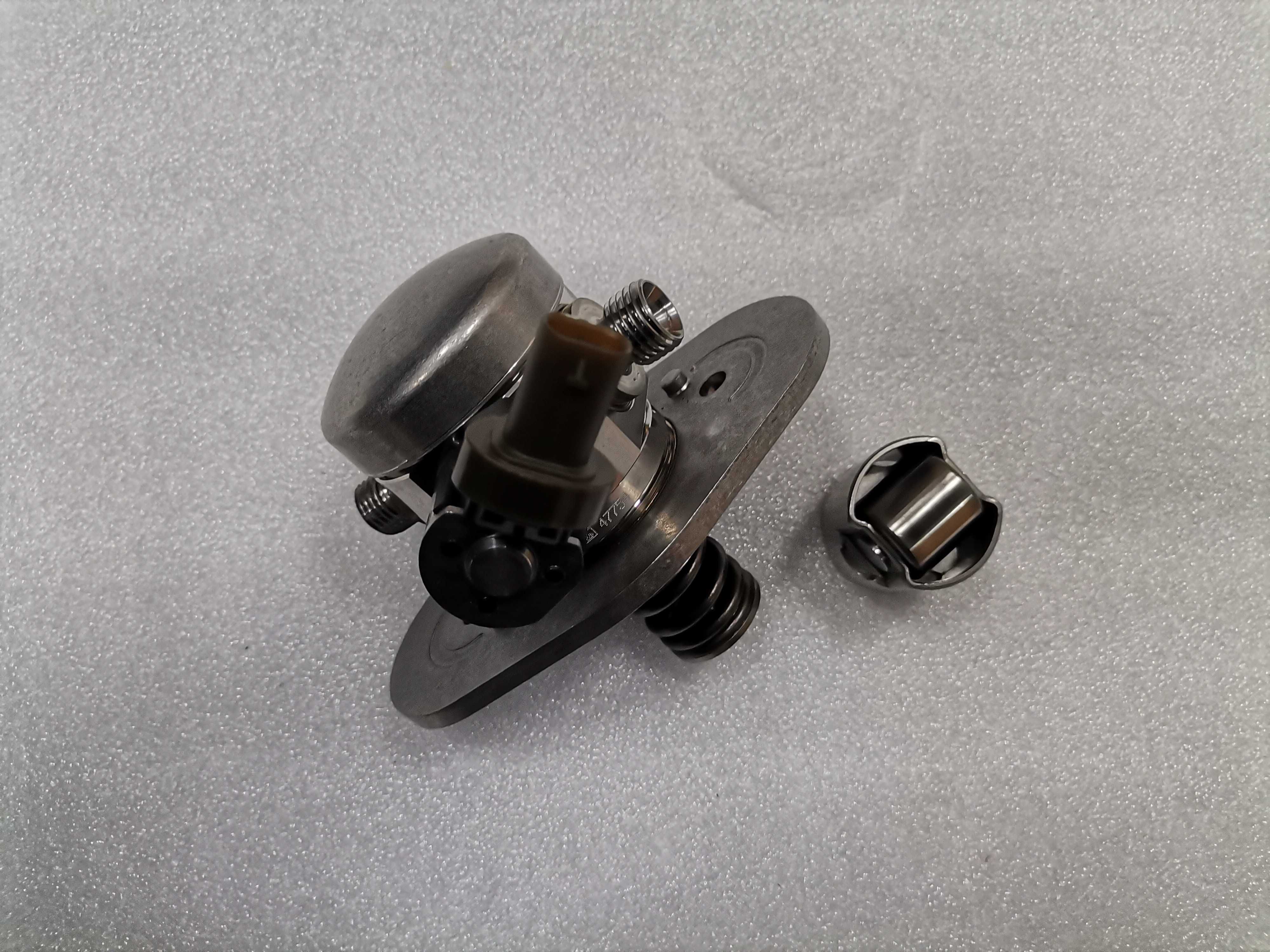 Нова Помпа високо налягане 8631642 BMW 1 2 3 4 5 7 8 X1 X2 X3 X4 X5 X6