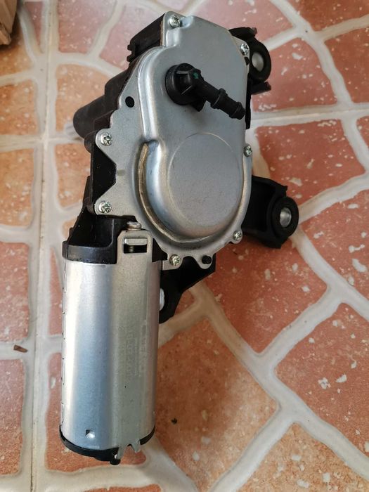 Motor stergator pentru VW POLO / VEMO V10-07-0012