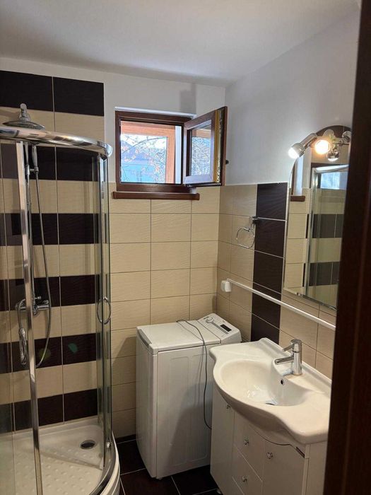 Chirie ap.2 camere-complet reamenajat,mobilat, utilat,et 1-Cornisa,UMF