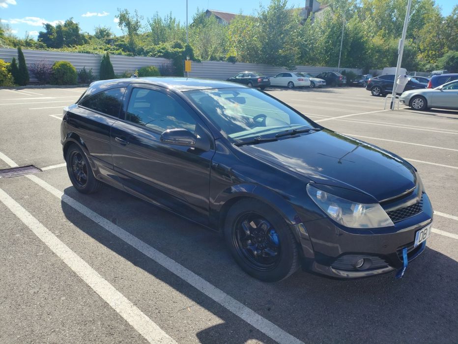 Vând Astra H GTC