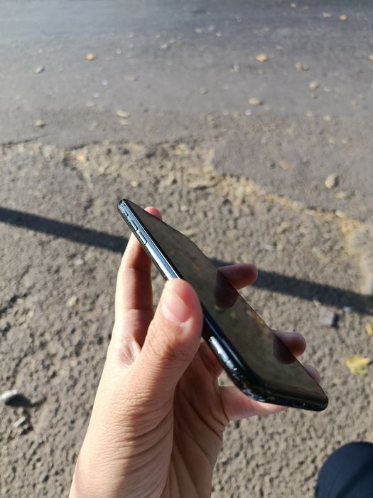 iPhone X sotiladi