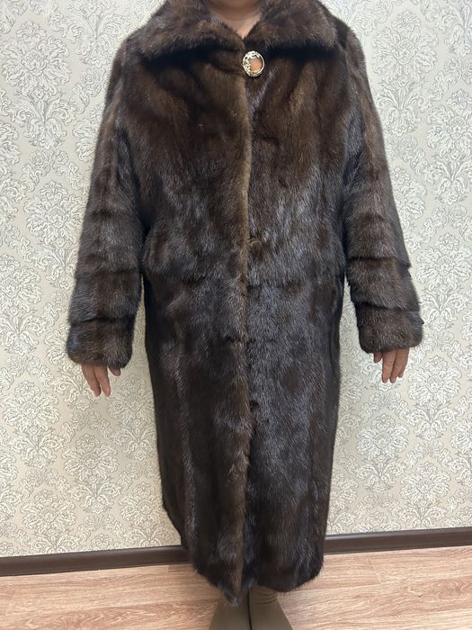 Продам норковую шубу